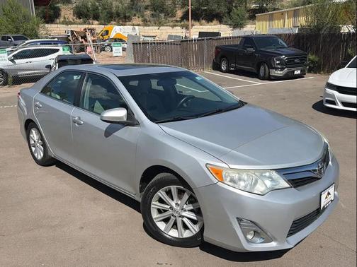 Classic Silver Metallic 2012 Toyota Camry XLE