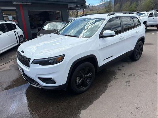 Bright White Clearcoat 2020 Jeep Cherokee Altitude