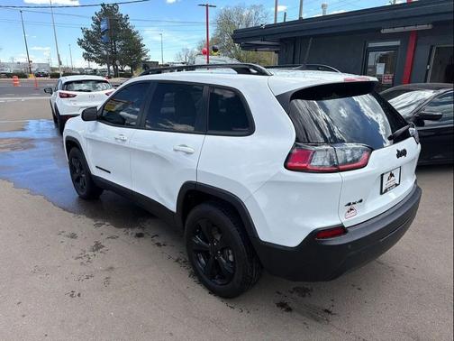 Bright White Clearcoat 2020 Jeep Cherokee Altitude