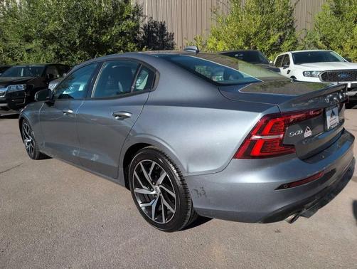 Gray 2020 Volvo S60 T6 Momentum