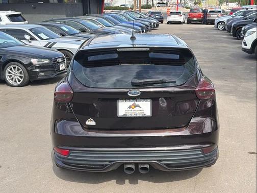 Shadow Black 2018 Ford Focus ST