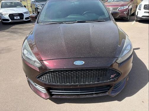 2018 Ford Focus ST 