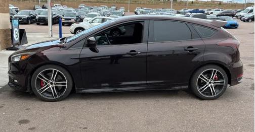 Shadow Black 2018 Ford Focus ST