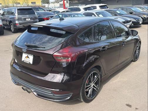 Shadow Black 2018 Ford Focus ST
