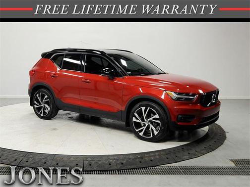 2021 Volvo XC40 T5 R-Design