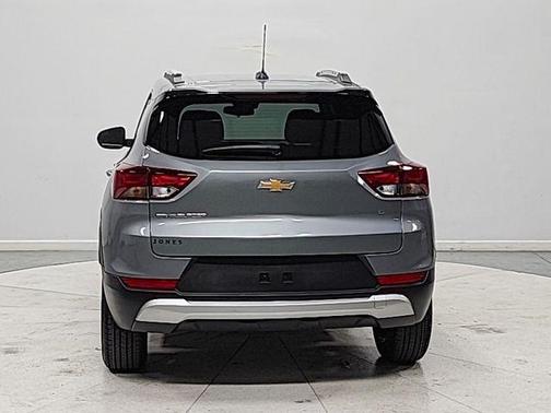 Sterling Gray Metallic 2026 Chevrolet Trailblazer LT