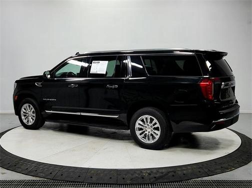 2024 GMC Yukon XL SLT