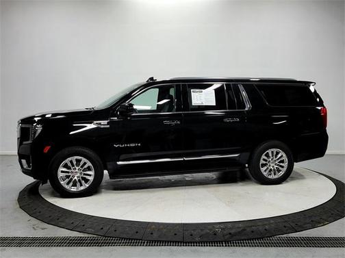 2024 GMC Yukon XL SLT