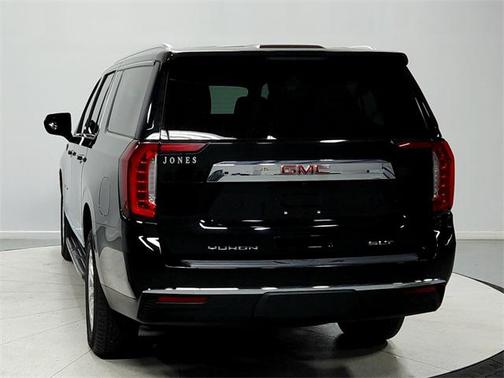 2024 GMC Yukon XL SLT