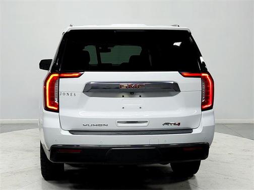 2021 GMC Yukon XL 4WD AT4