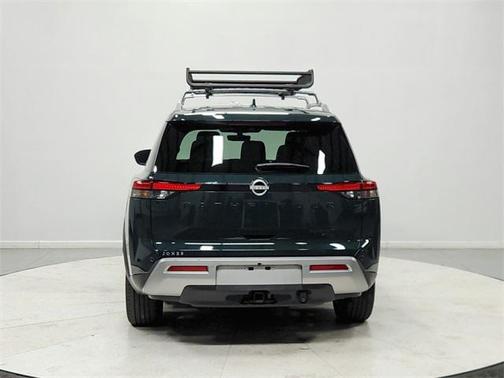 2024 Nissan Pathfinder Platinum 4WD