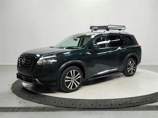 2024 Nissan Pathfinder Platinum 4WD