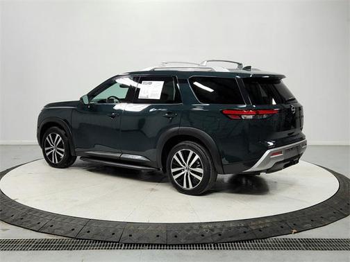 2024 Nissan Pathfinder Platinum 4WD