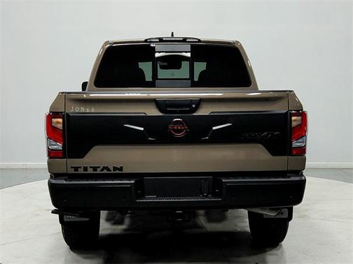 2024 Nissan Titan PRO-4X