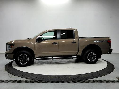 2024 Nissan Titan PRO-4X