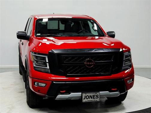 2024 Nissan Titan PRO-4X