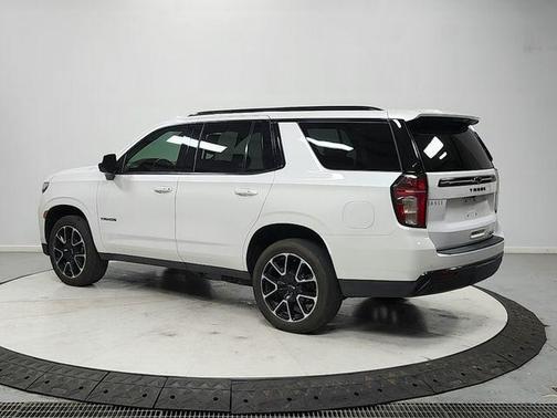 Iridescent Pearl Tricoat 2021 Chevrolet Tahoe 2WD RST