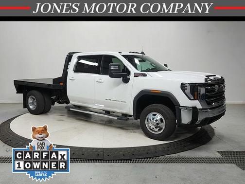 Summit White 2025 GMC Sierra 3500 SLE