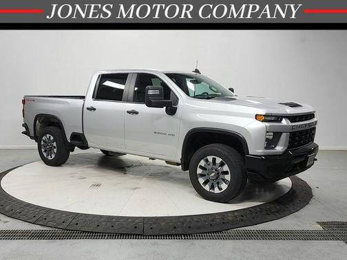 Silver Ice Metallic 2023 Chevrolet Silverado 2500 Custom