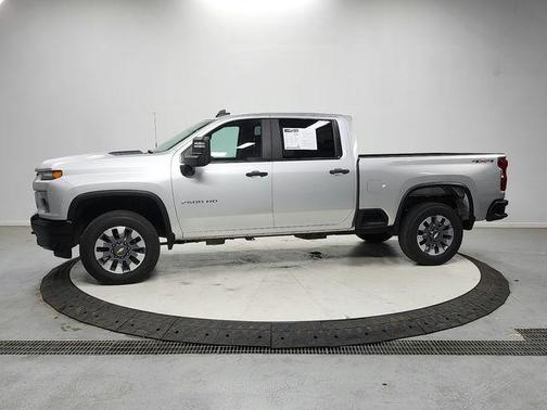 Silver Ice Metallic 2023 Chevrolet Silverado 2500 Custom
