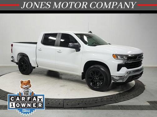 Summit White 2023 Chevrolet Silverado 1500 LT