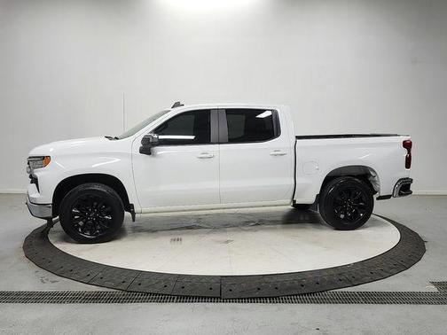 Summit White 2023 Chevrolet Silverado 1500 LT