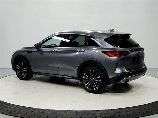 2022 INFINITI QX50 LUXE