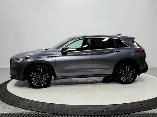2022 INFINITI QX50 LUXE
