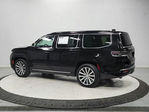 Diamond Black Crystal Pearlcoat 2023 Jeep Grand Wagoneer Series II 4x4