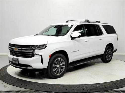 2024 Chevrolet Suburban LT