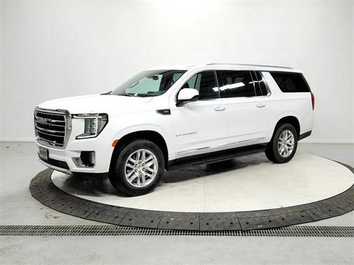 2022 GMC Yukon XL SLT
