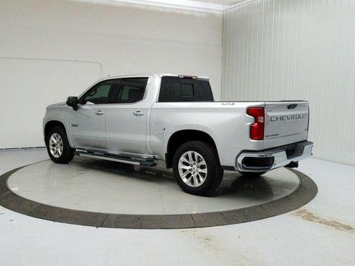 Silver Ice Metallic 2019 Chevrolet Silverado 1500 LTZ