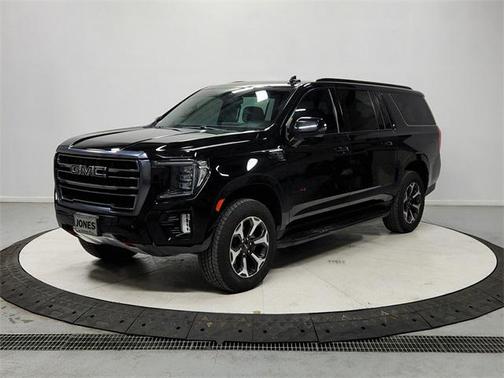 2023 GMC Yukon XL 4WD AT4