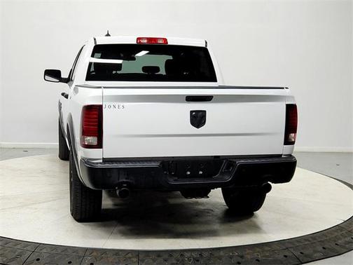 2024 RAM 1500 Classic Warlock Crew Cab 4x2 5'7' Box