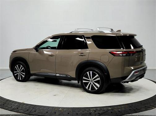 2024 Nissan Pathfinder Platinum 4WD