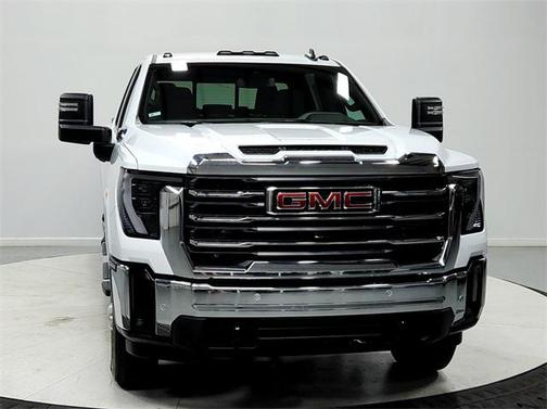 2026 GMC Sierra 2500 SLE