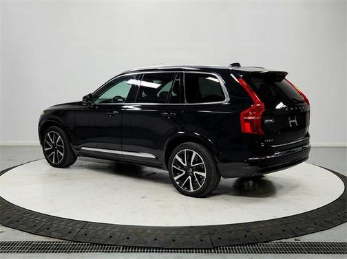 2024 Volvo XC90 B6 Plus Bright Theme 7-Seater