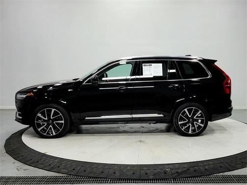 2024 Volvo XC90 B6 Plus Bright Theme 7-Seater