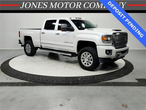 2019 GMC Sierra 2500 Denali