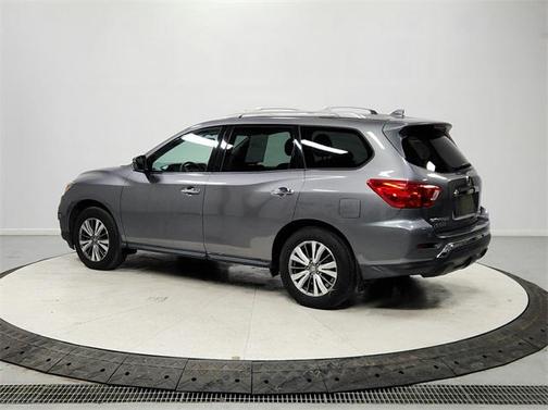 2019 Nissan Pathfinder S