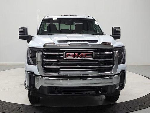 Glacier White Tricoat 2026 GMC Sierra 3500 SLT