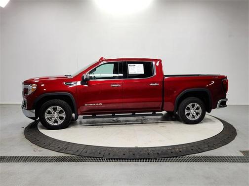 2022 GMC Sierra 1500 SLT