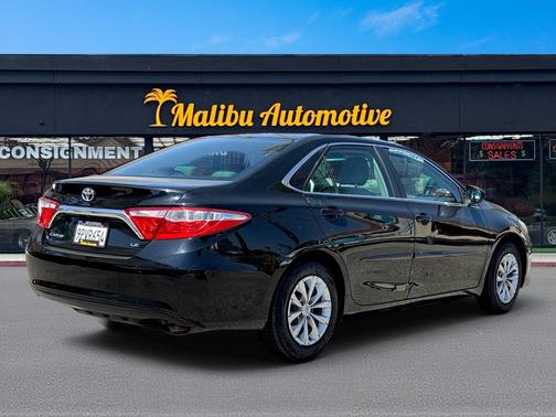 BLACK 2016 Toyota Camry LE