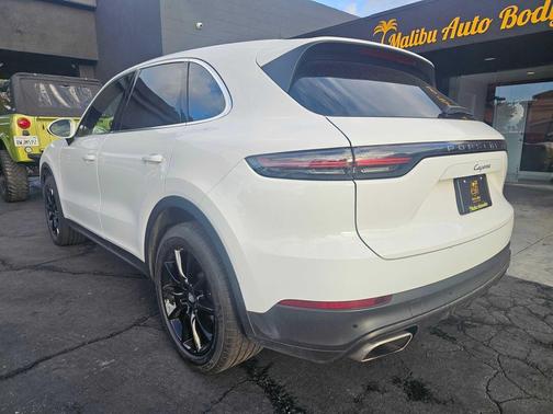 2023 Porsche Cayenne Cayenne