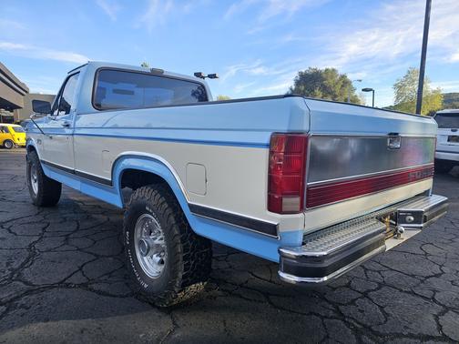 1986 Ford Pickup Truck Base