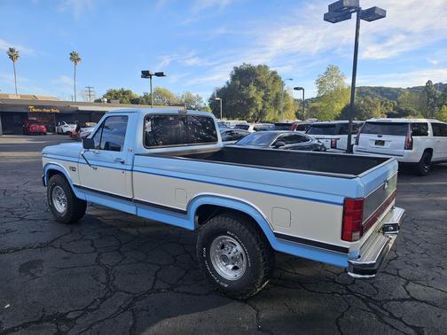 1986 Ford Pickup Truck Base