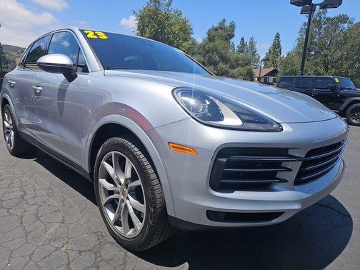 SILVER 2023 Porsche Cayenne Platinum Edition