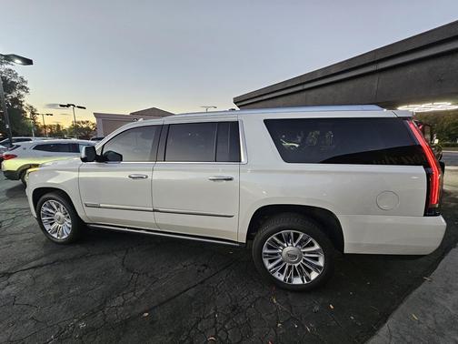 2016 Cadillac Escalade ESV Sport Platinum