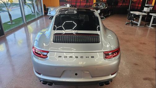 2018 Porsche 911 Carrera S