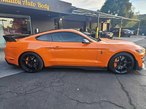 2020 Ford Shelby GT500 Base